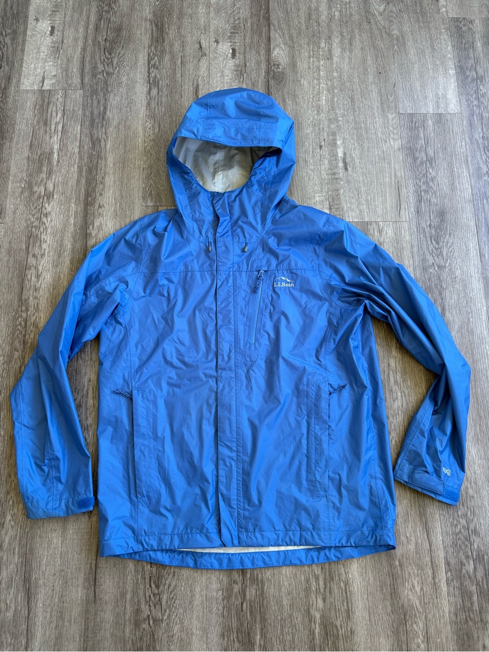 Women’s LL Bean Rain Jacket M